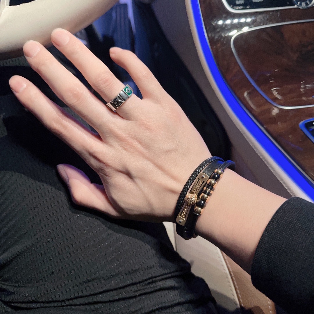 【VERSACE】ブレスレット、ファッションシンプルなスタイル 2474