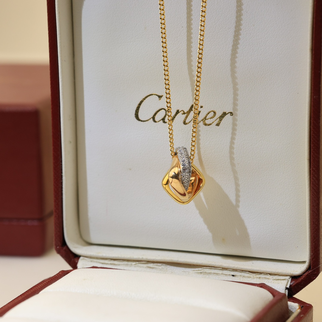 【CARTIER】ネックレス、新しいネックレス万能シンプルファッションオーナメント 2472