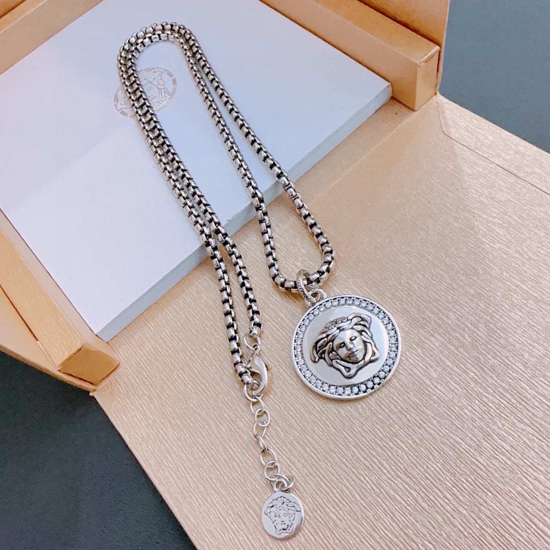 【VERSACE】ネックレス、新しいネックレス万能シンプルファッションオーナメント 2474