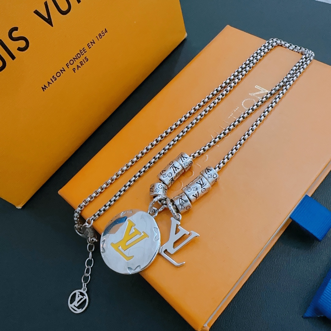 【LOUIS VUITTON】ネックレス、新しいネックレス万能シンプルファッションオーナメント  2472
