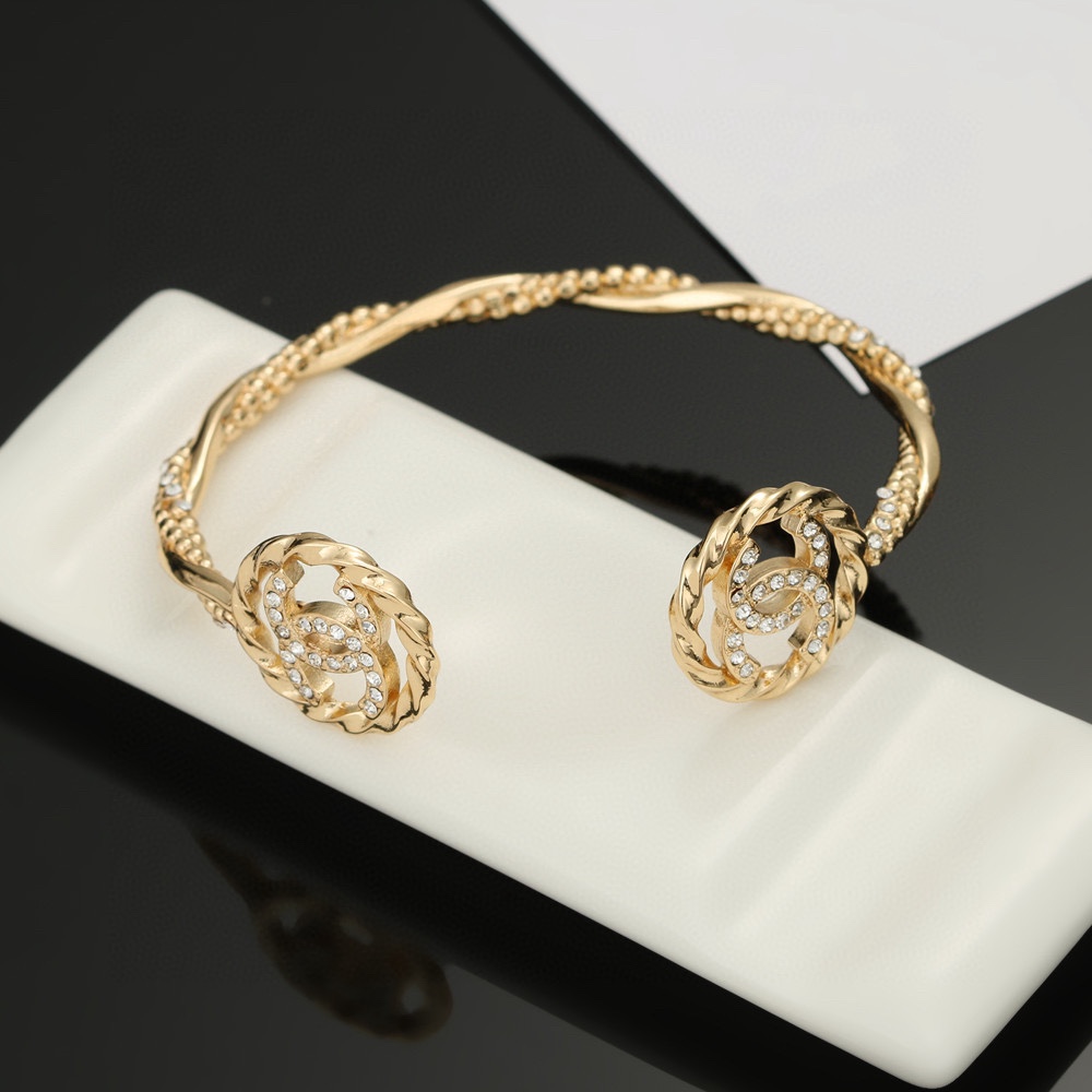 【CHANEL】ブレスレット、ファッションシンプルなスタイル 2471