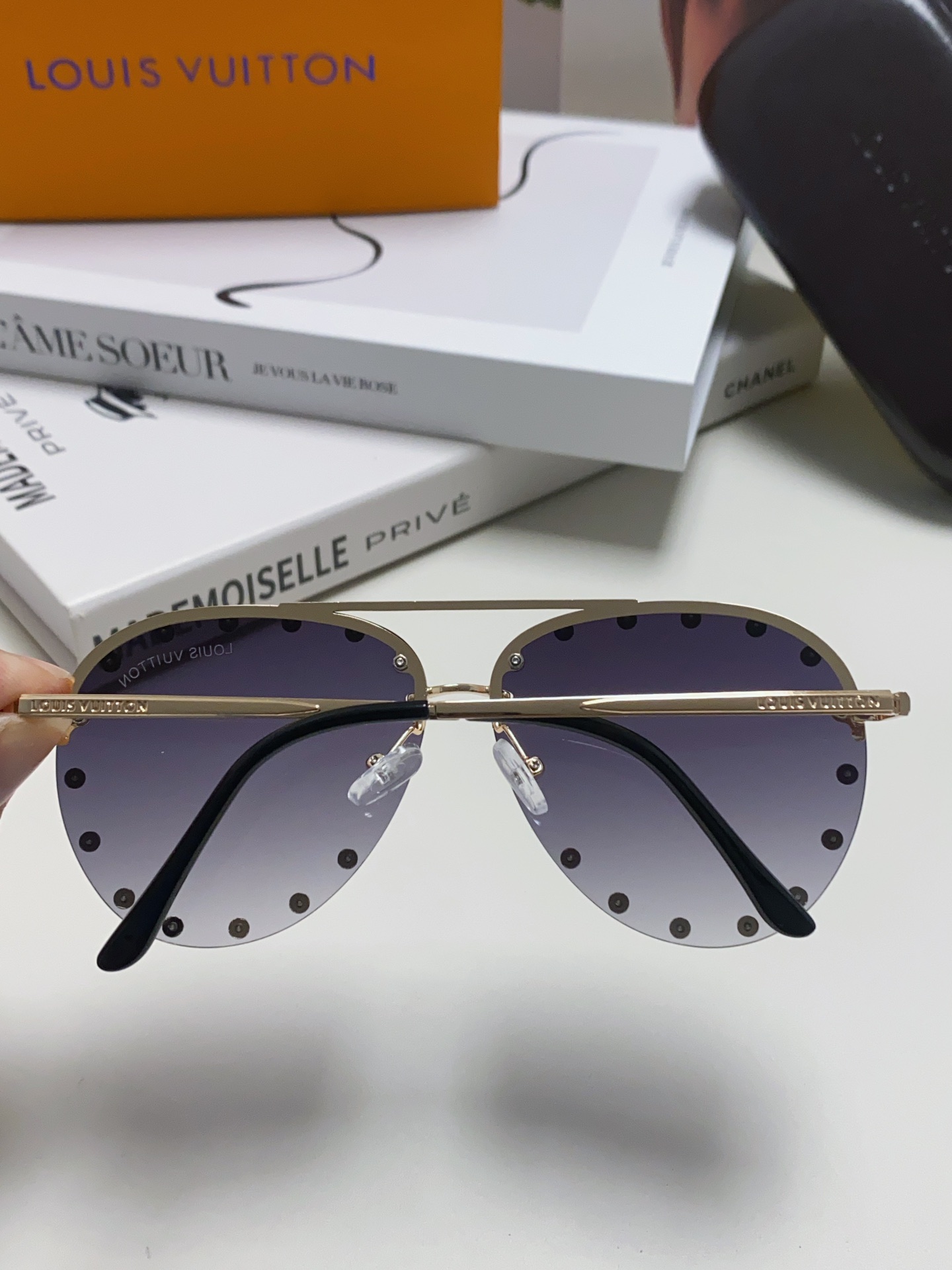 LOUIS VUITTON(ルイヴィトン) サングラス 24706