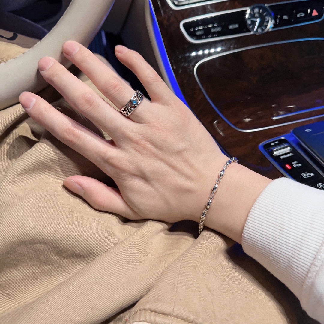 【 LOUIS VUITTON】ブレスレット、ファッションシンプルなスタイル 2472