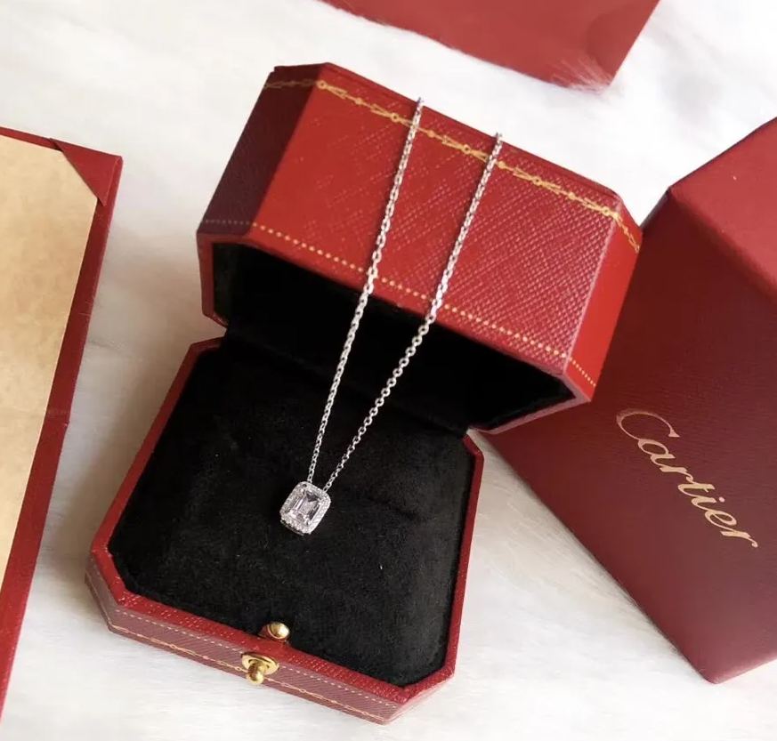 【CARTIER】ネックレス、新しいネックレス万能シンプルファッションオーナメント 2472