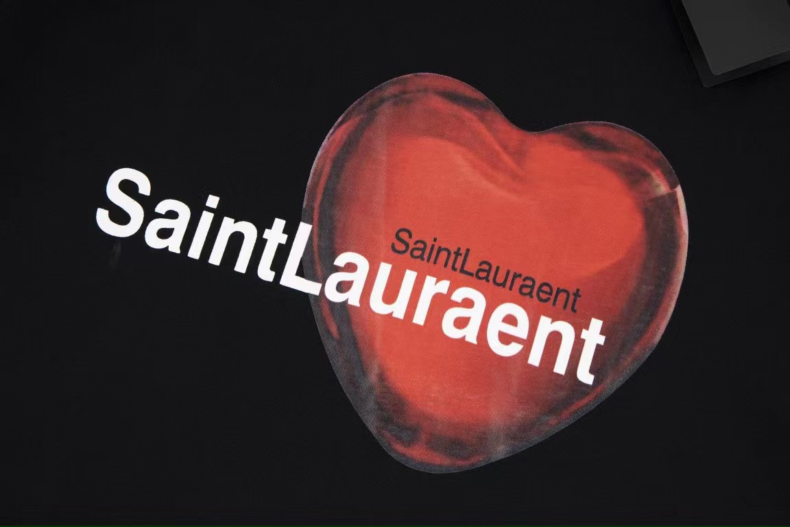 【YSL SAINT LAURENT 公式旗艦店】サンローラン Tシャツ ご好評に付き再入荷！
