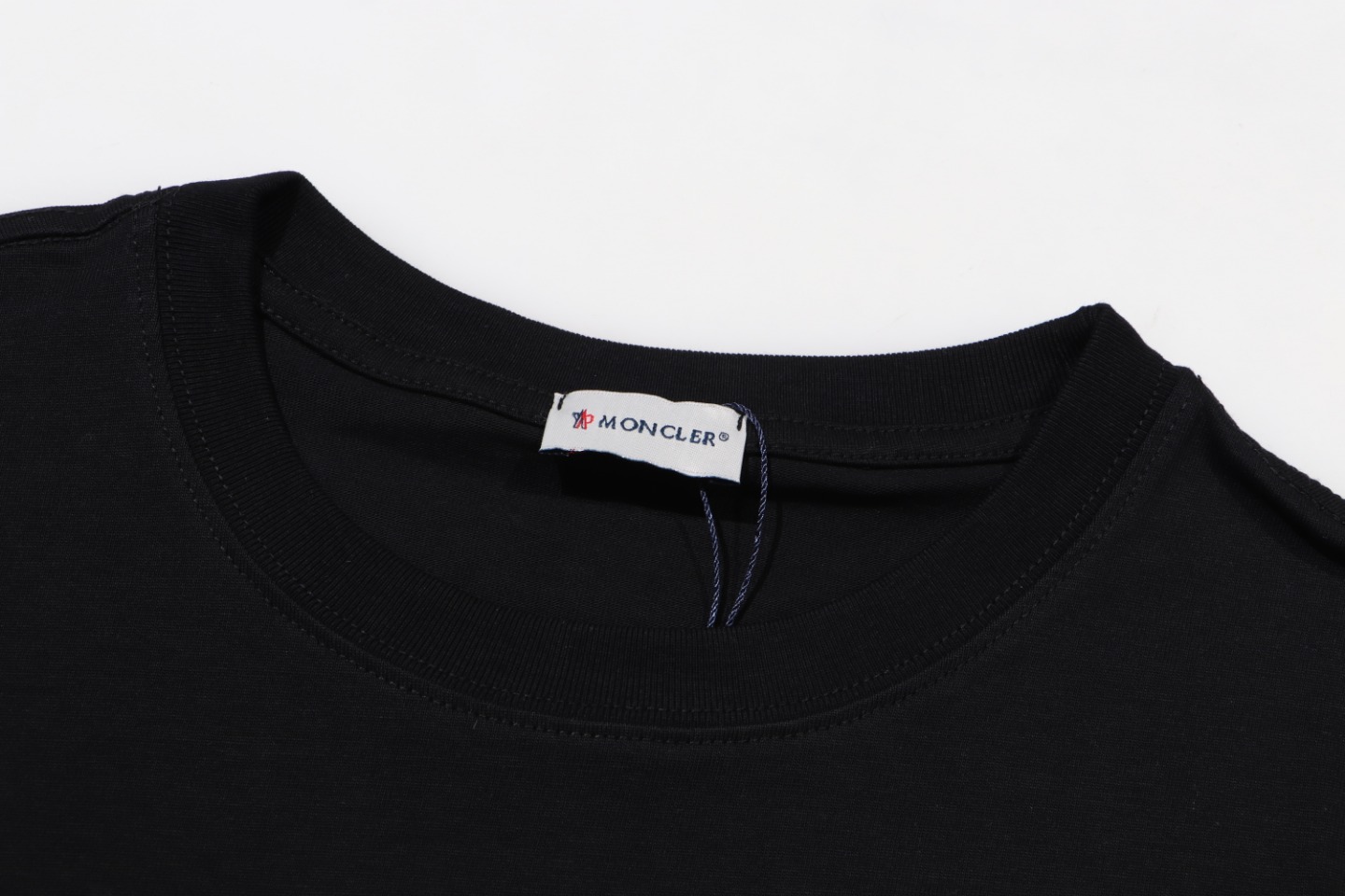 【MONCLER  公式旗艦店】モンクレール   Tシャツご好評に付き再入荷！