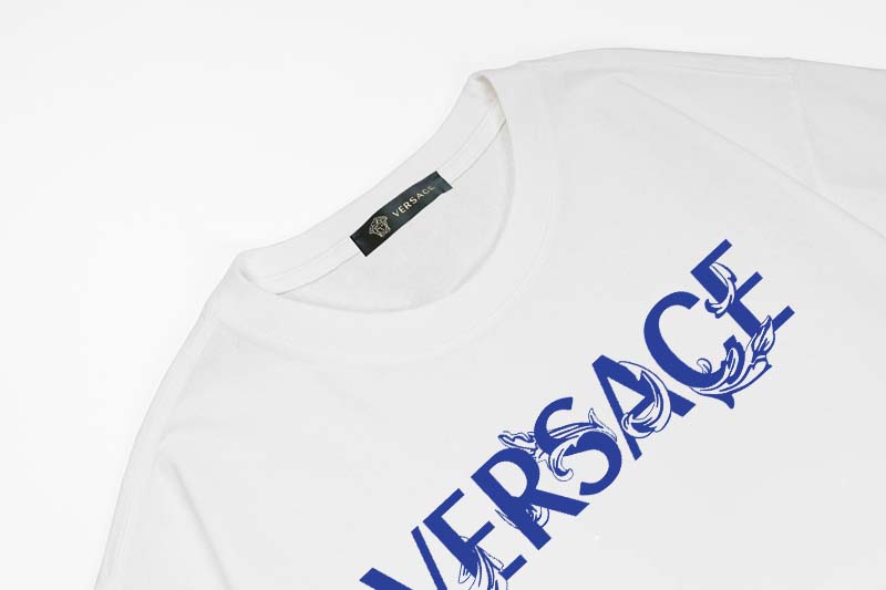 【VERSACE  公式旗艦店】ヴェルサーチ Tシャツご好評に付き再入荷 24628