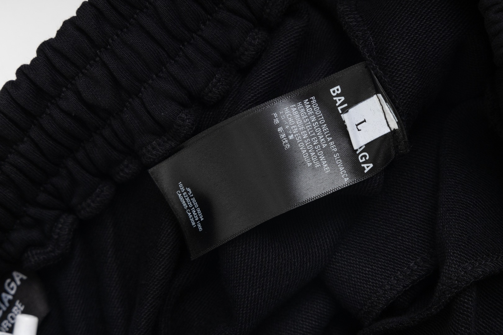 【BALENCIAGA  公式旗艦店】バレンシアガ   ショートパンツ  ご好評に付き再入荷！