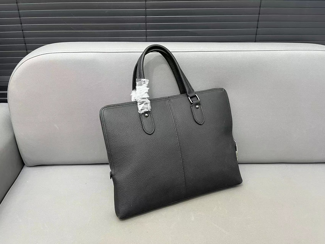 【BURBERRY 公式旗艦店】バーバリー  ハンドバッグ  当日出荷 好評に付き再入荷！38*27CM