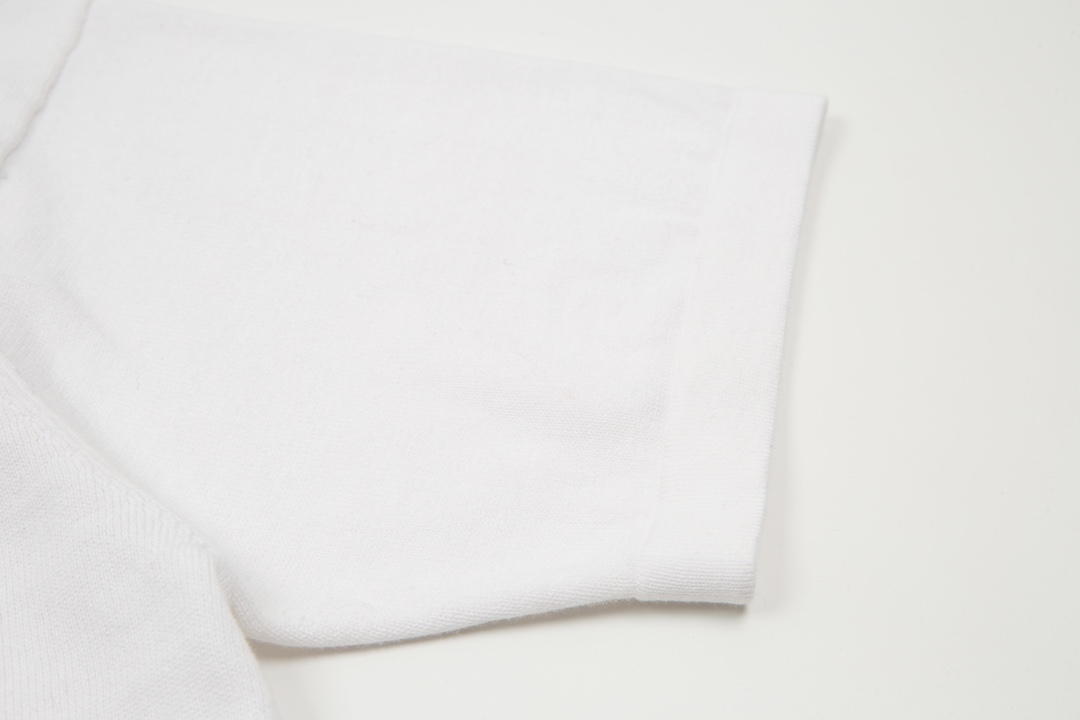 【LOUIS VUITTON  公式旗艦店】ルイヴィトン   Tシャツご好評に付き再入荷！