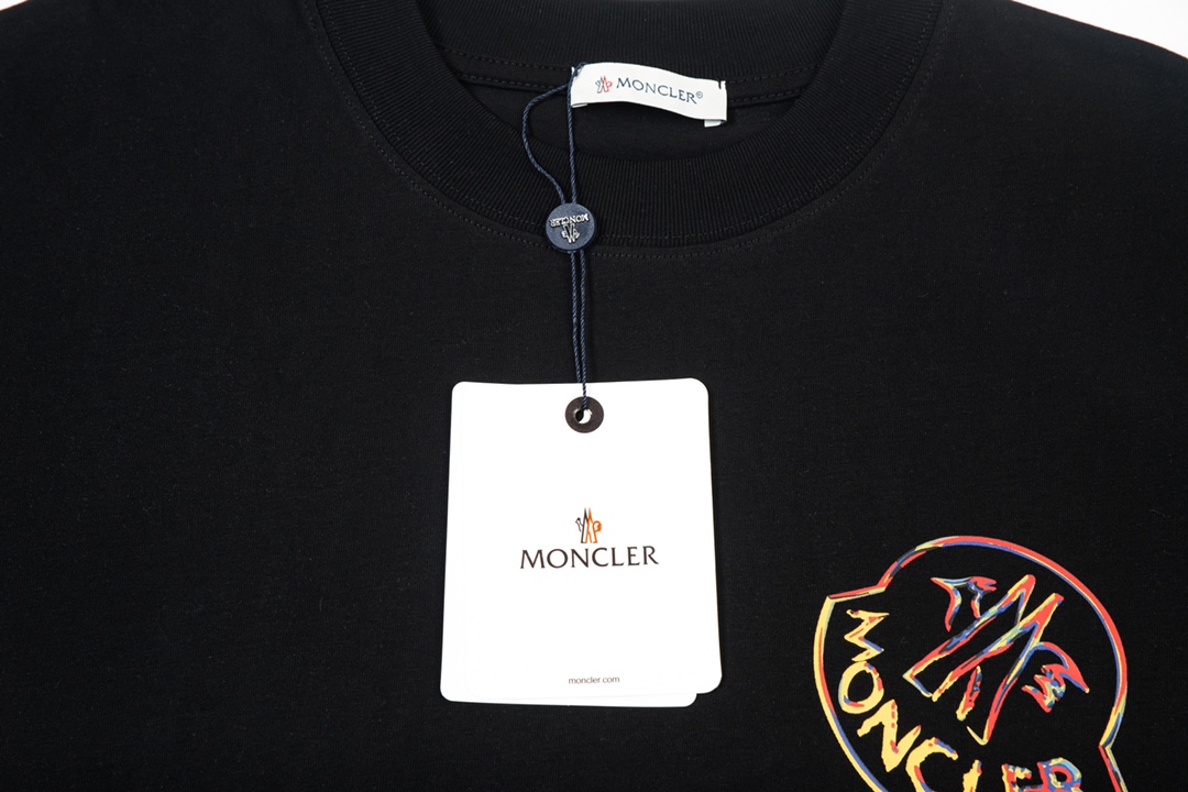 【MONCLER  公式旗艦店】モンクレール   Tシャツご好評に付き再入荷！