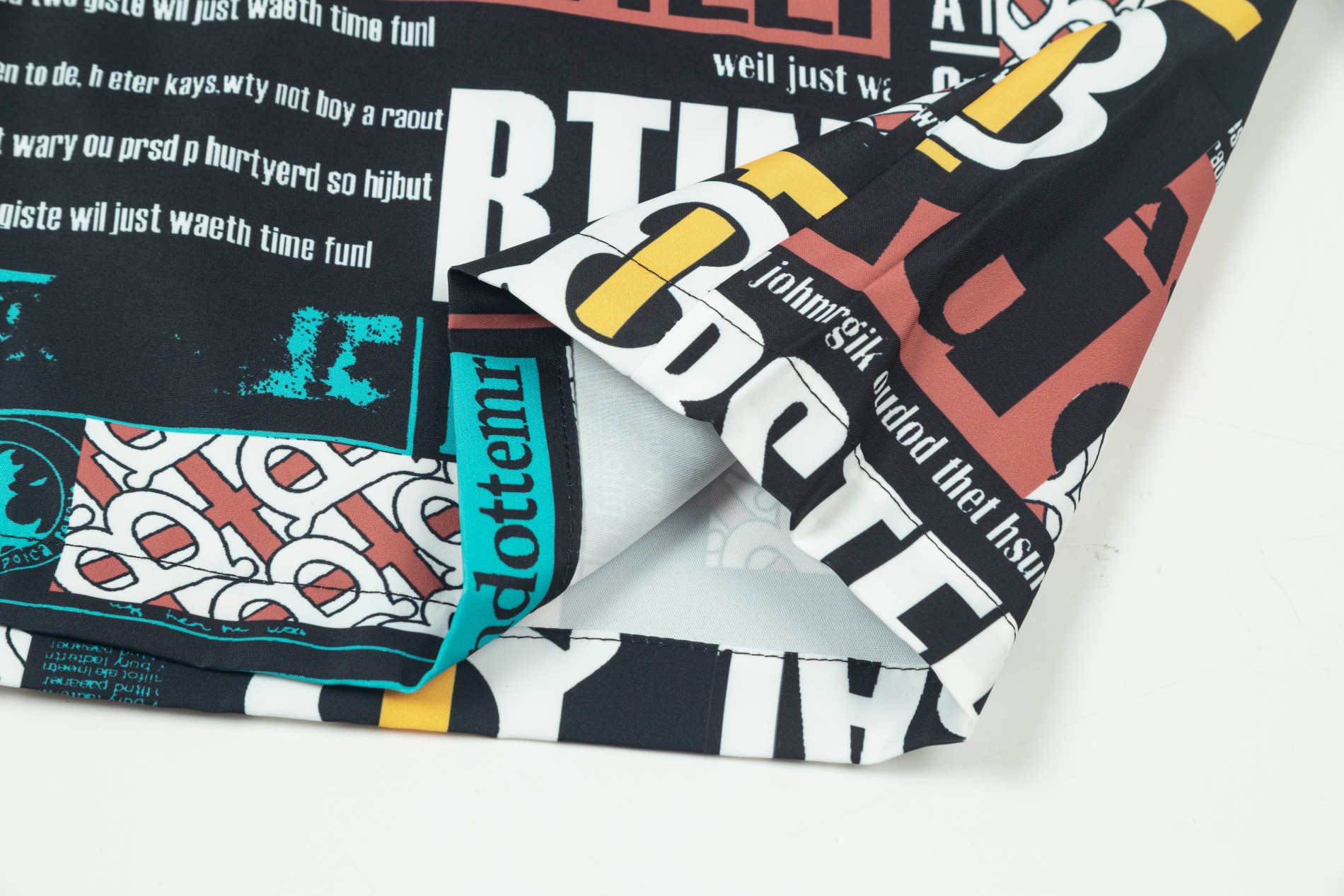 【BURBERRY  公式旗艦店】バーバリー  ショートパンツ  ご好評に付き再入荷！