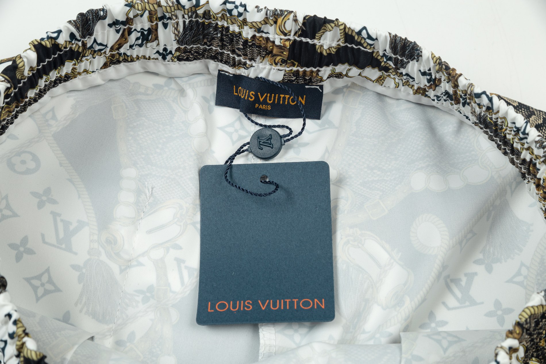 【LOUIS VUITTON  公式旗艦店】ルイヴィトン  ショートパンツ  ご好評に付き再入荷！