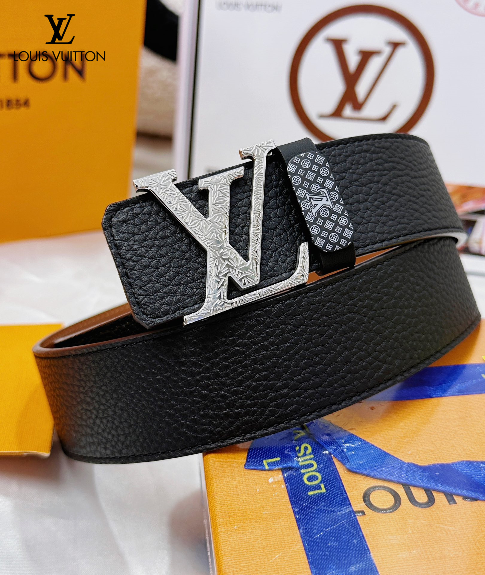 【LOUIS VUITTON】(ルイヴィトン) 3.8cmベルト メンズ