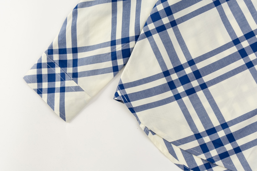【BURBERRY  公式旗艦店】バーバリー  シャツ ご好評に付き再入荷！