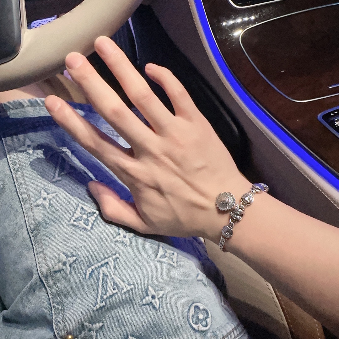 【VERSACE】ブレスレット、ファッションシンプルなスタイル 2474