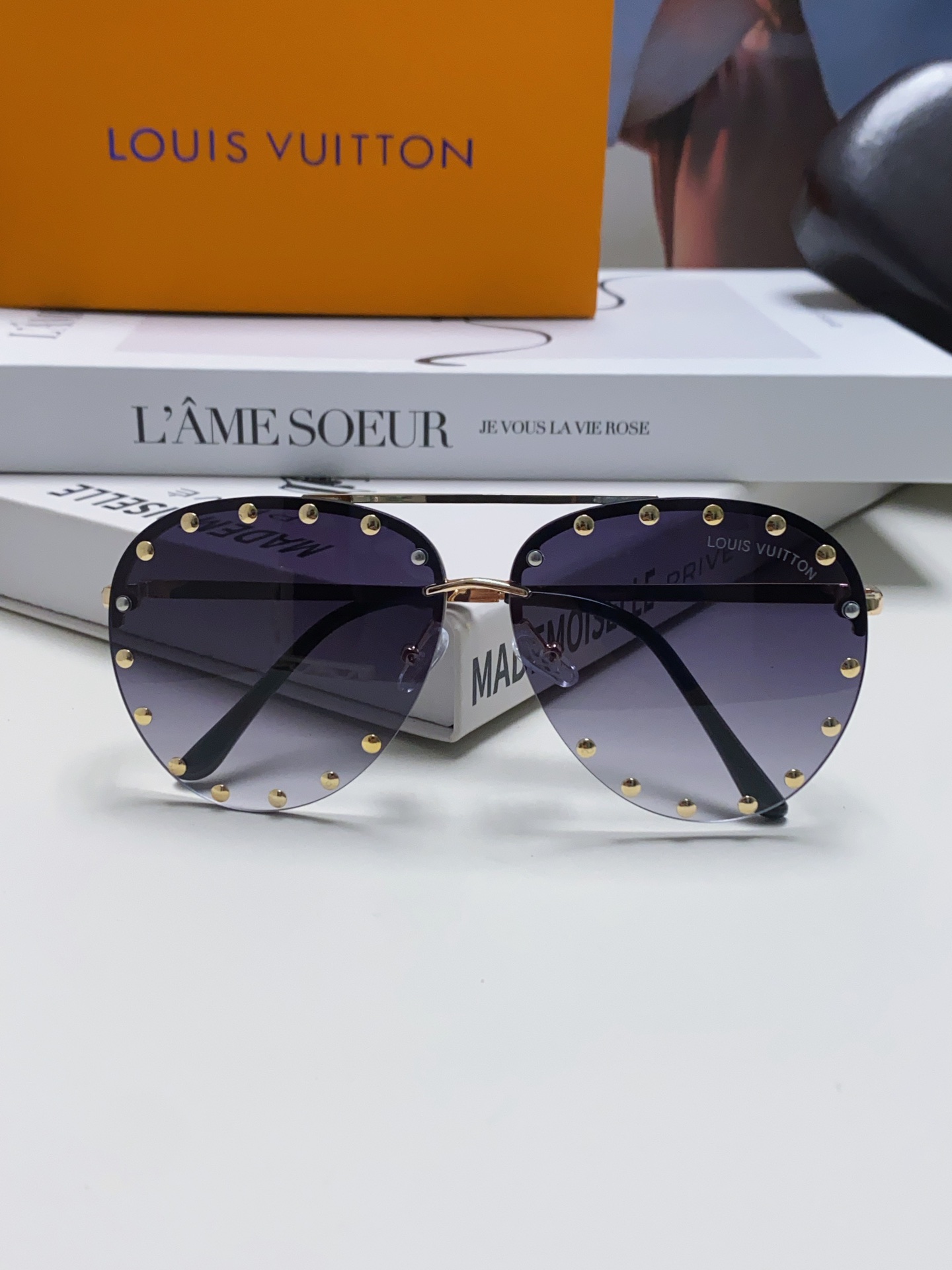 LOUIS VUITTON(ルイヴィトン) サングラス 24706