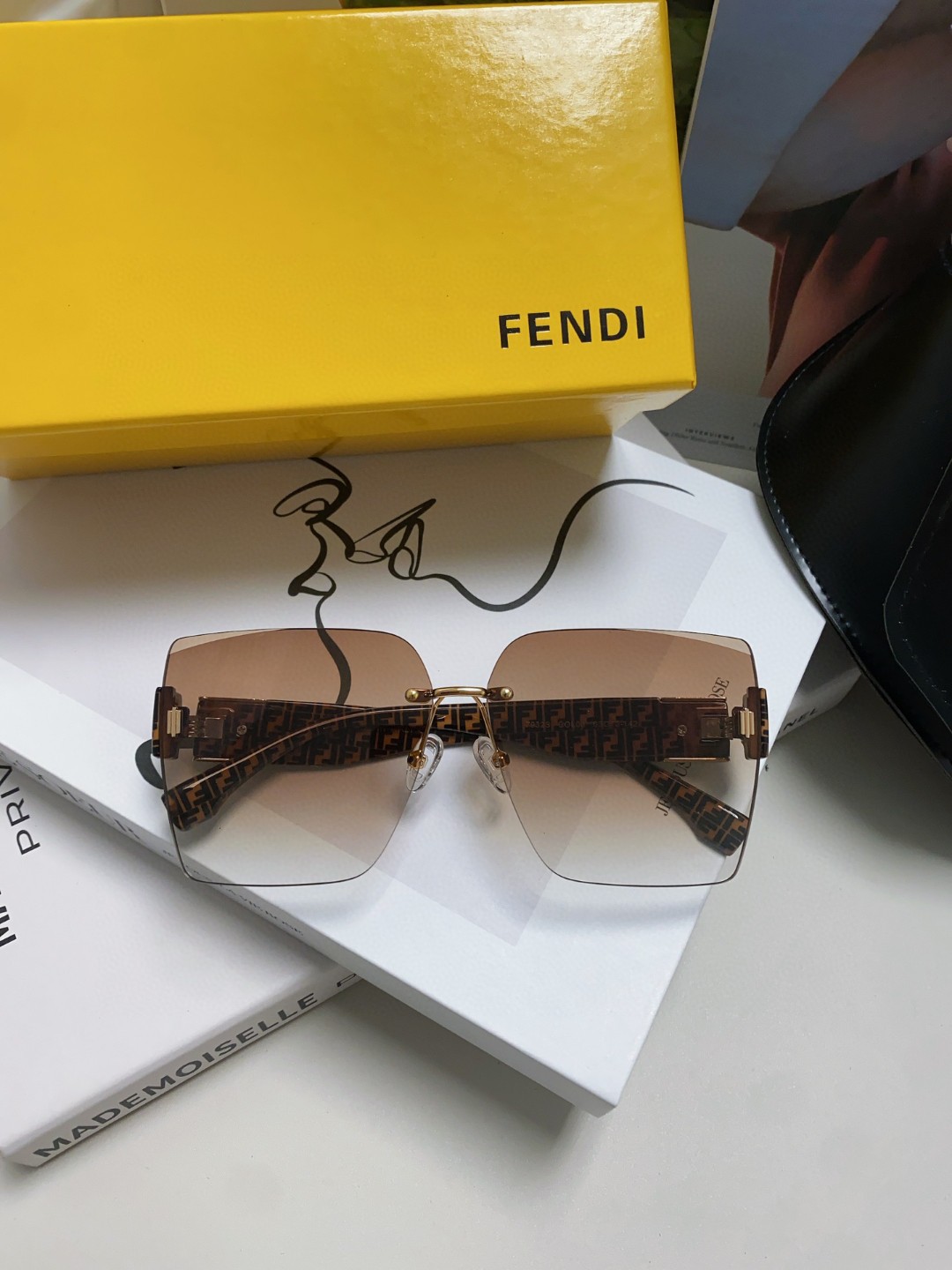 FENDI(フェンディ ) サングラス 24706