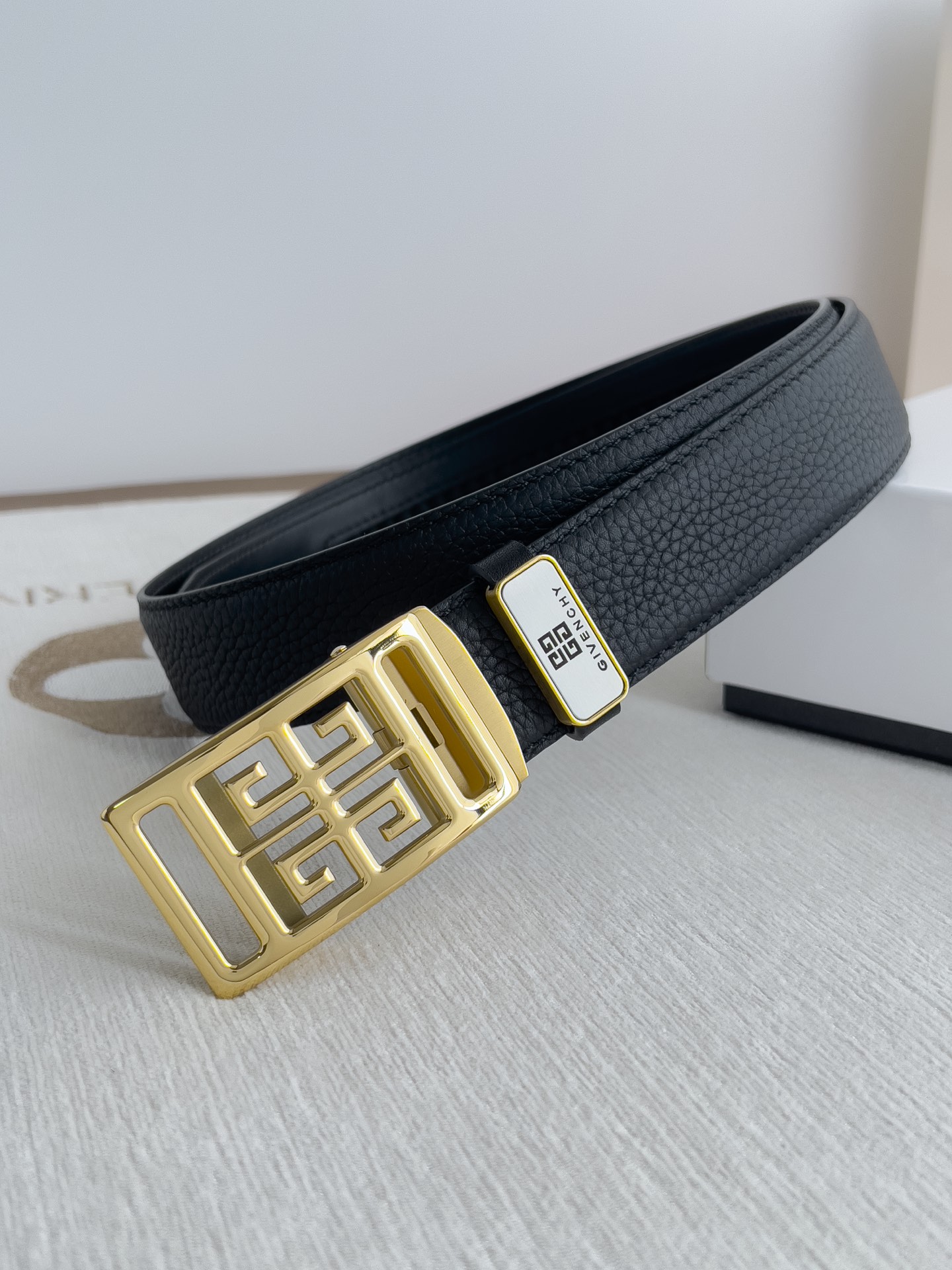 【GIVENCHY】(ジバンシー) 3.5cmベルト メンズ 24706