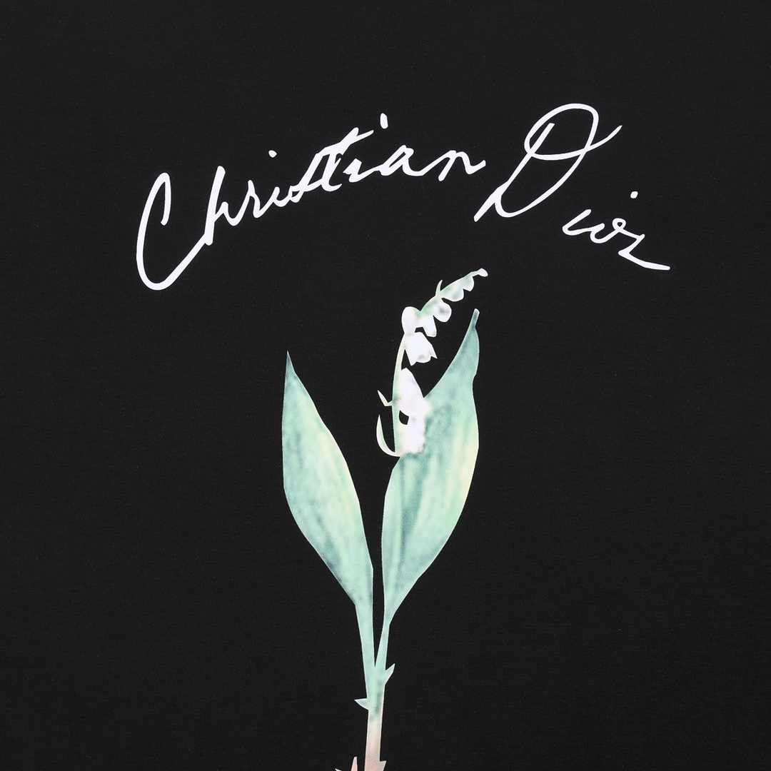 【DIOR 公式旗艦店】ディオール    Tシャツ ご好評に付き再入荷！