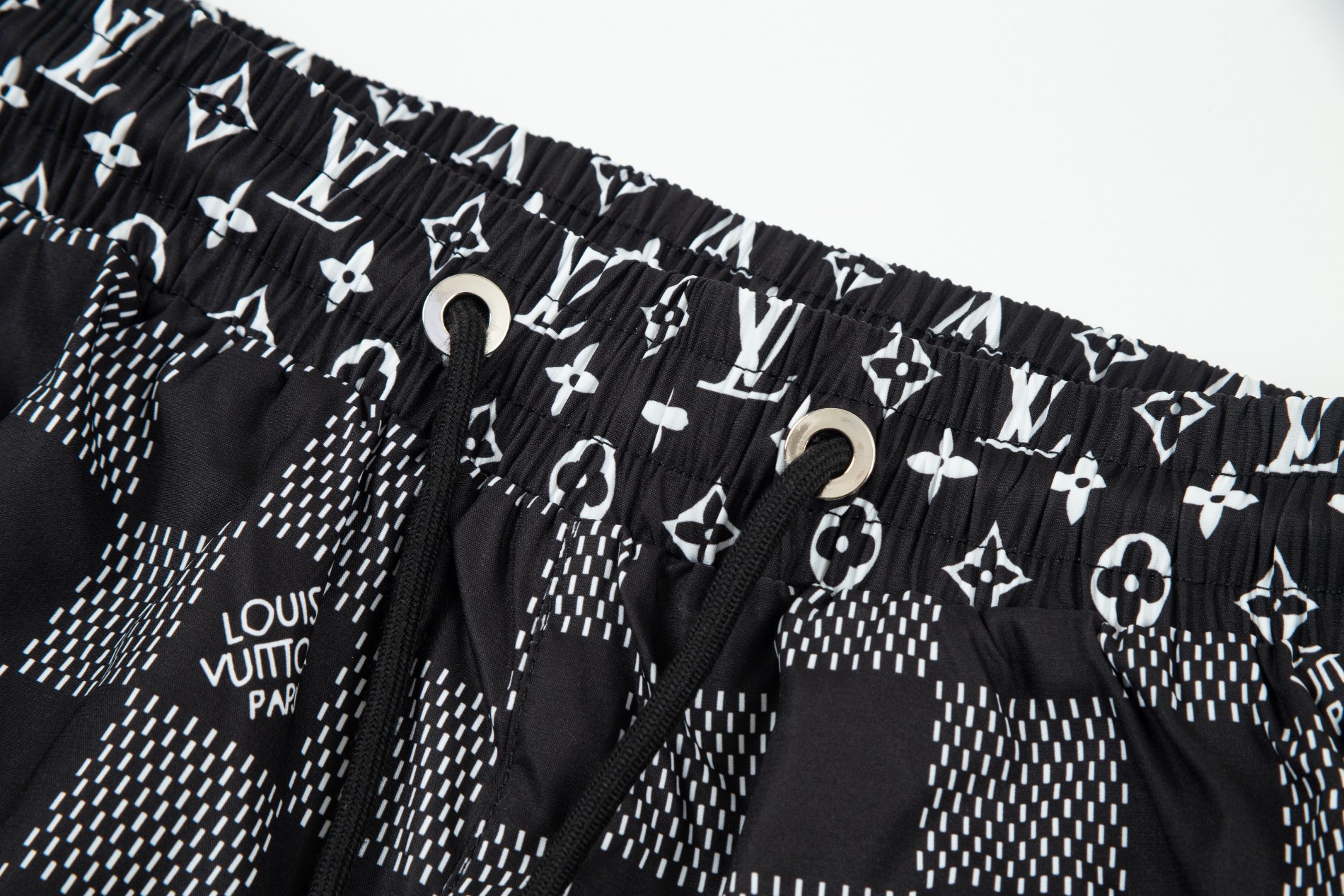 【LOUIS VUITTON 公式旗艦店】ルイヴィトン  ショートパンツご好評に付き再入荷！