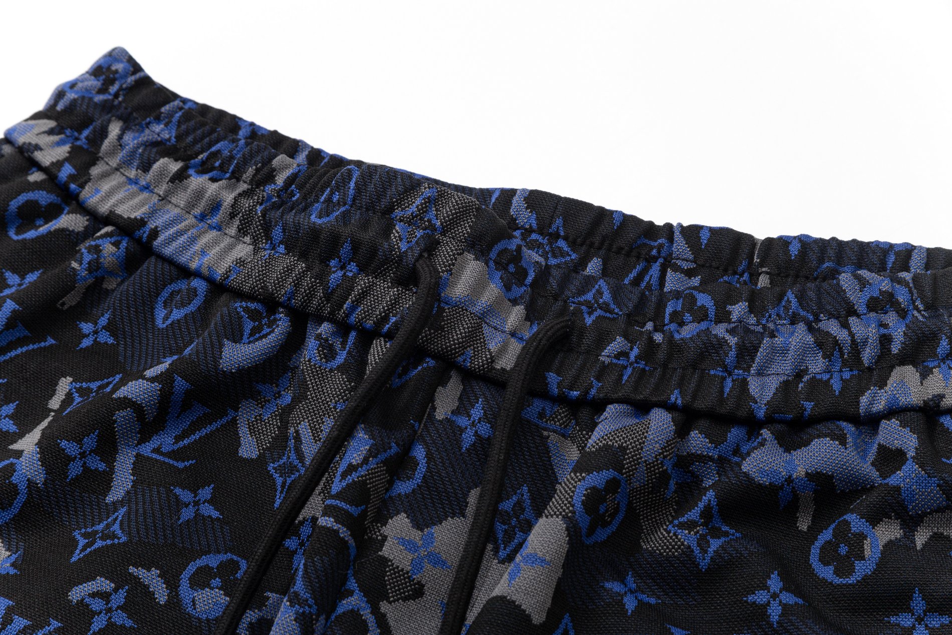 【LOUIS VUITTON 公式旗艦店】ルイヴィトン  ショートパンツご好評に付き再入荷！