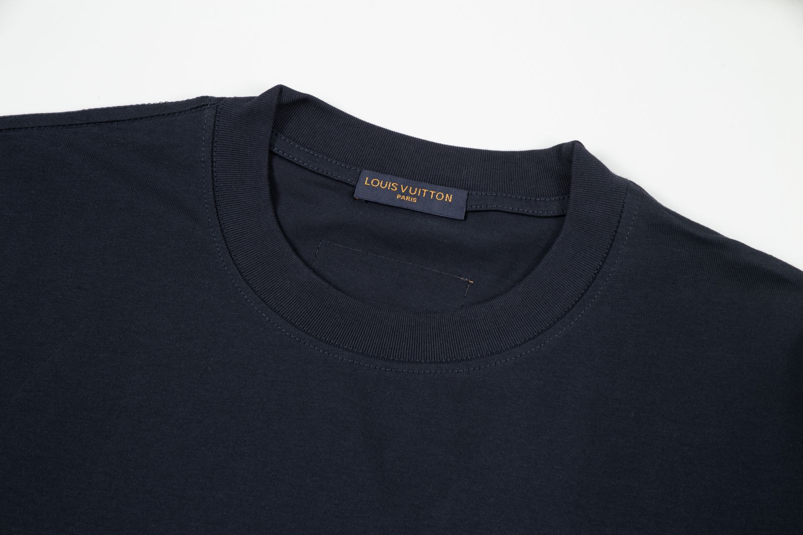 【LOUIS VUITTON 公式旗艦店】ルイヴィトン  Tシャツ   ご好評に付き再入荷！