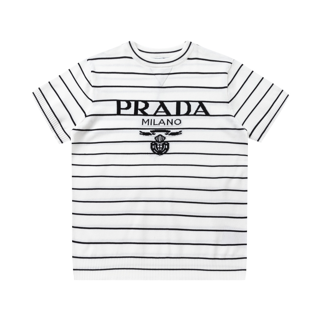【PRADA  公式旗艦店】プラダ  Tシャツ ご好評に付き再入荷！