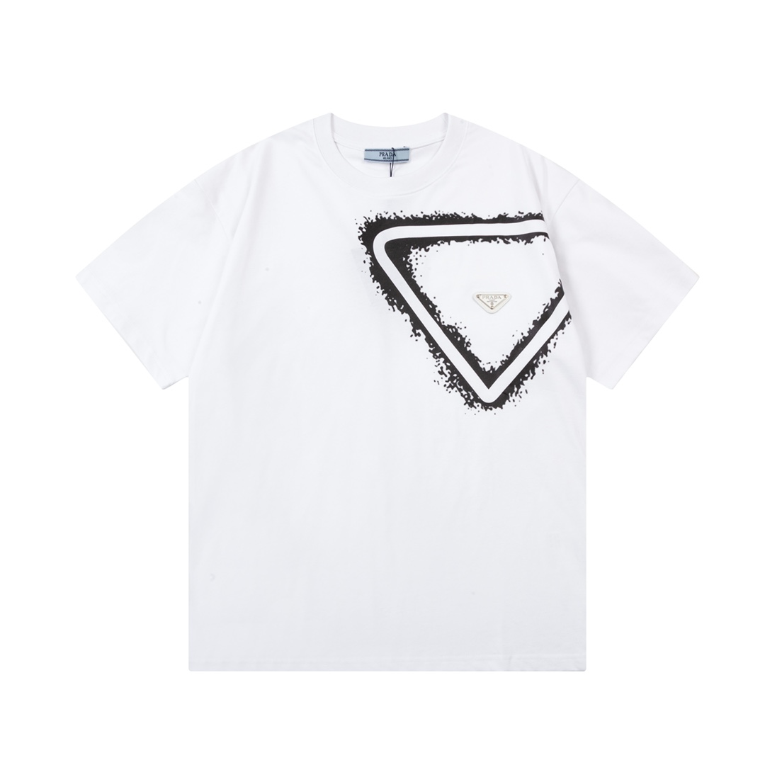 【PRADA  公式旗艦店】プラダ  Tシャツ ご好評に付き再入荷！