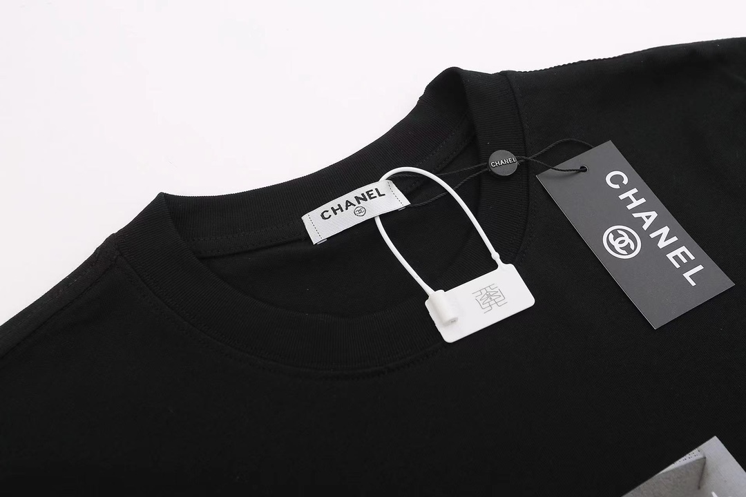 【CHANEL 公式旗艦店】シャネル  Tシャツ ご好評に付き再入荷！