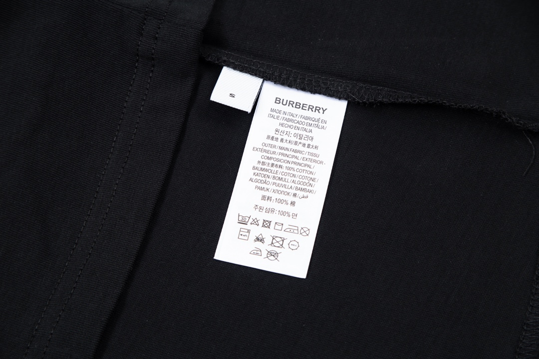 【BURBERRY  公式旗艦店】バーバリー Tシャツ ご好評に付き再入荷！