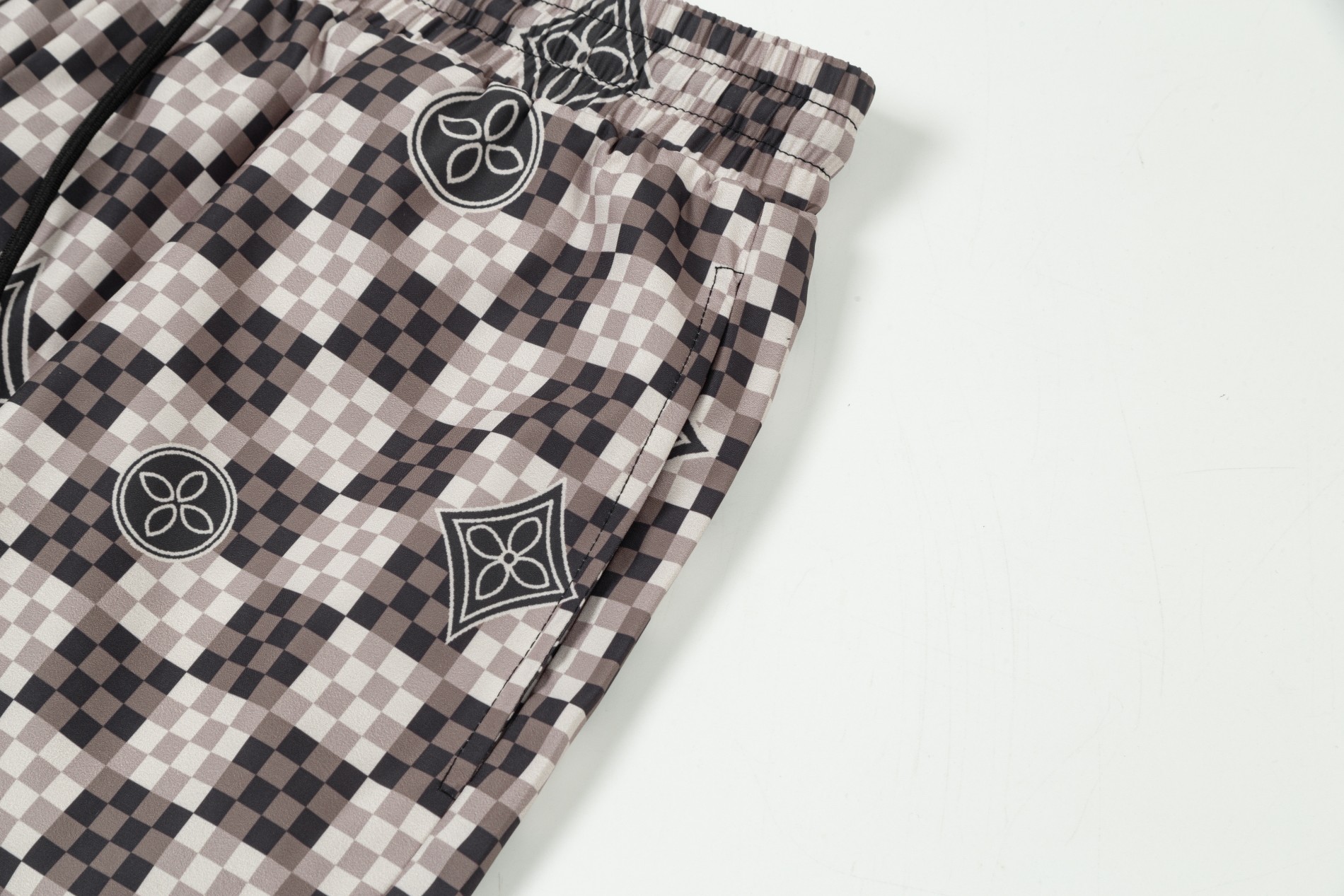 【LOUIS VUITTON  公式旗艦店】ルイヴィトン  ショートパンツ  ご好評に付き再入荷！