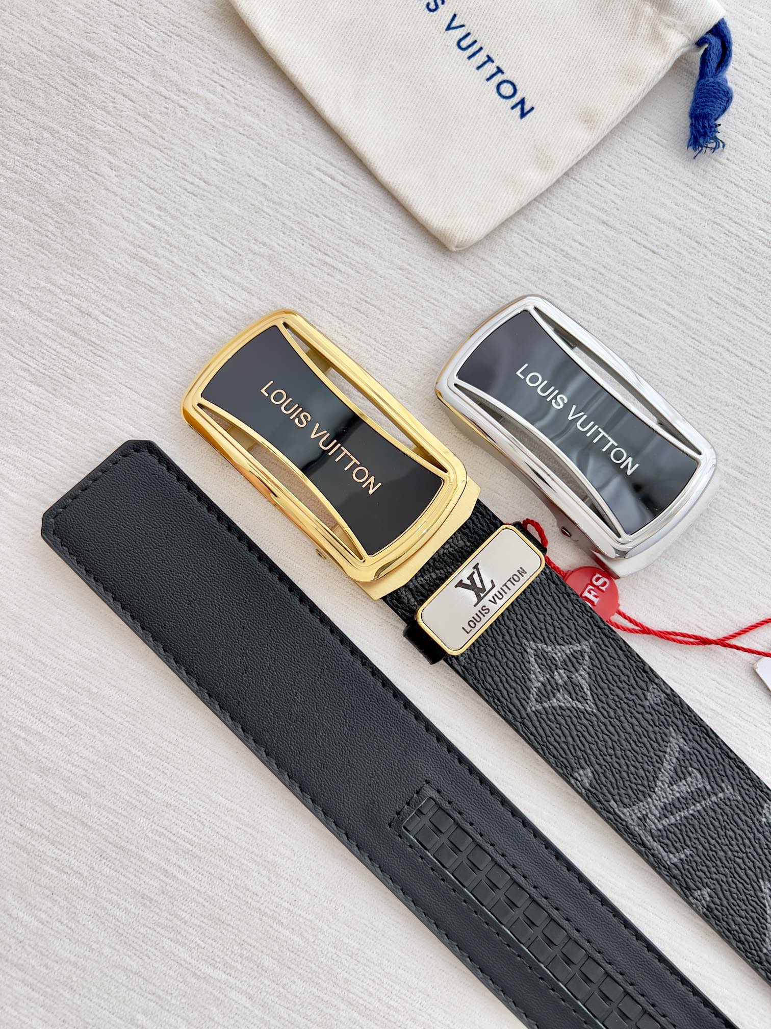 【LOUIS VUITTON】(ルイヴィトン) 3.5cmベルト メンズ