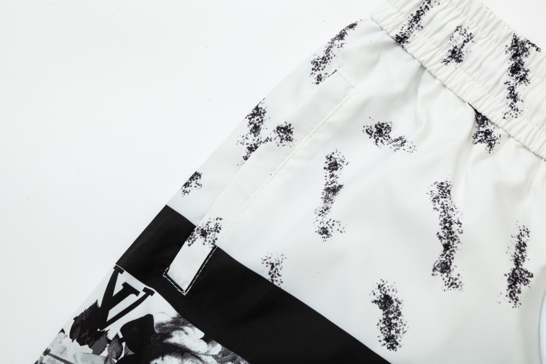 【LOUIS VUITTON  公式旗艦店】ルイヴィトン  ショートパンツご好評に付き再入荷！