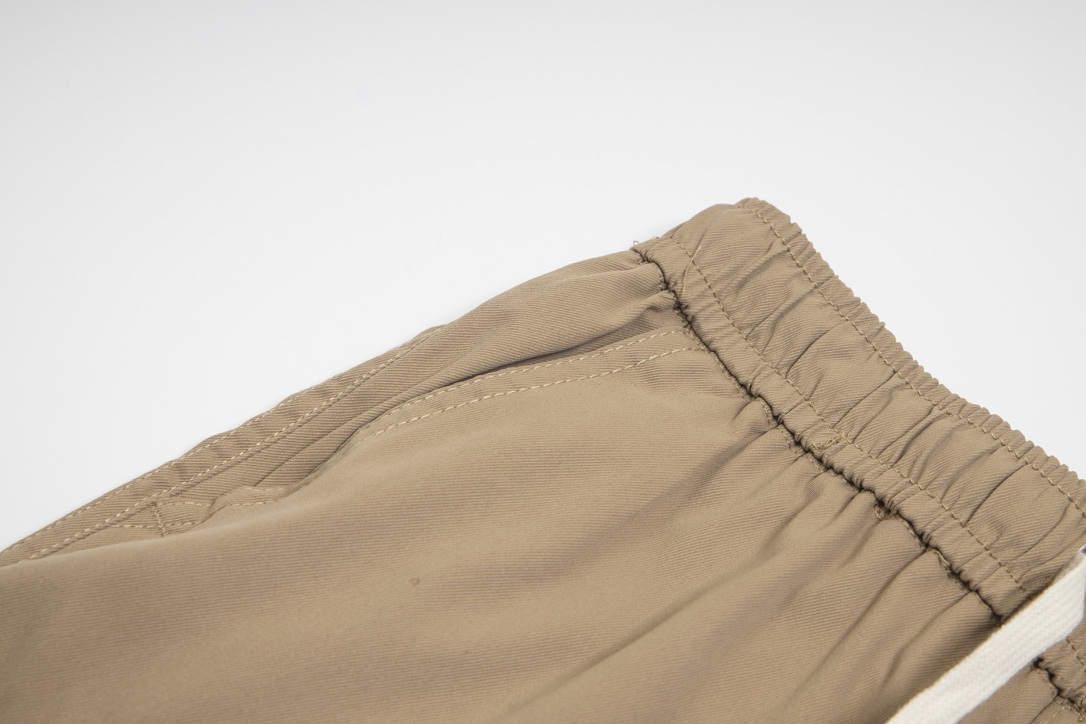 【PRADA  公式旗艦店】 プラダ   ショートパンツ  ご好評に付き再入荷 24624