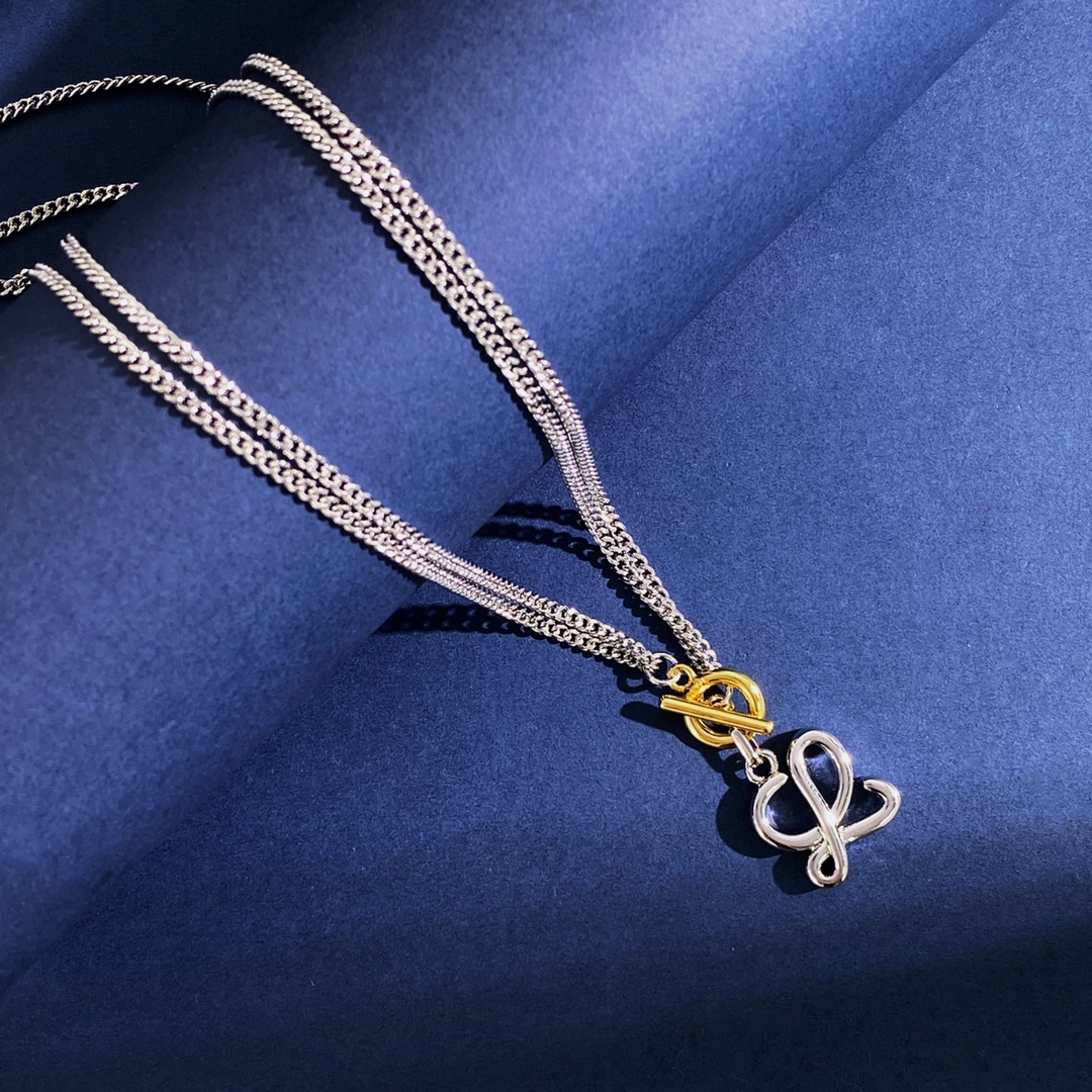 【LOEWE】ネックレス、新しいネックレス万能シンプルファッションオーナメント 2474