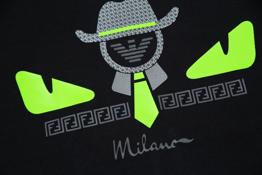 【FENDI 公式旗艦店】フェンディ  Tシャツ ご好評に付き再入荷！