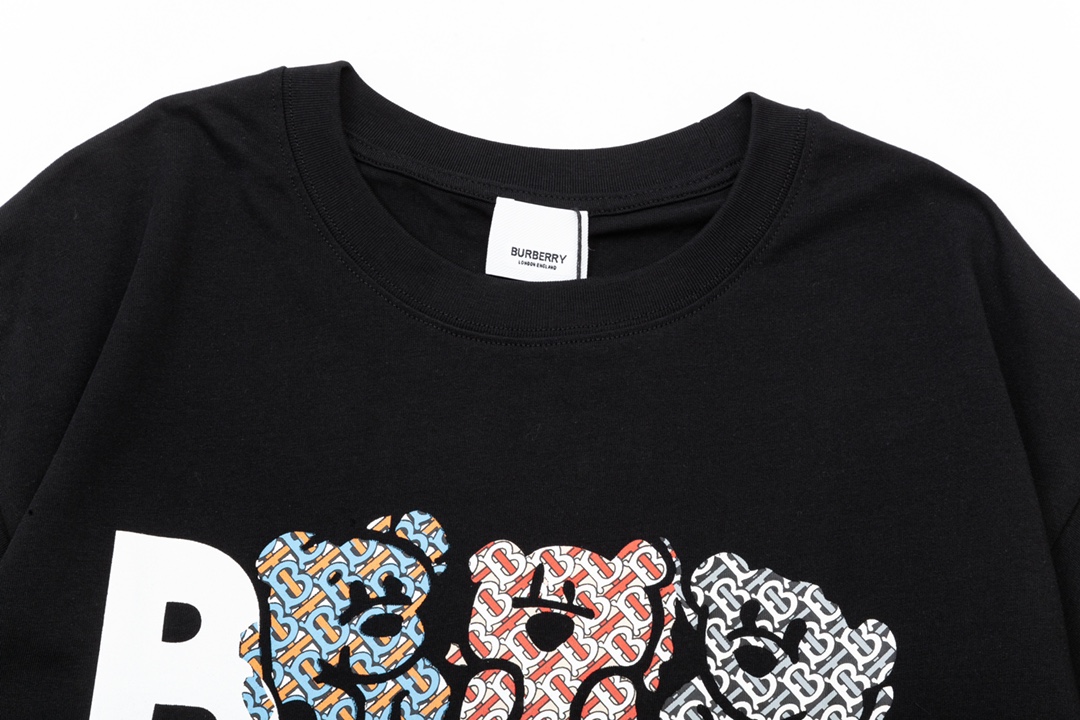 【BURBERRY  公式旗艦店】バーバリー Tシャツ ご好評に付き再入荷！