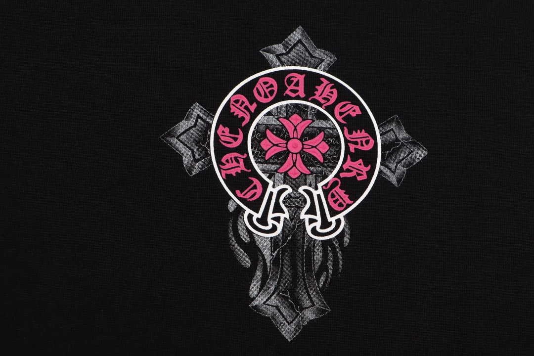 【CHROME HEARTS  公式旗艦店】クロムハーツ    Tシャツご好評に付き再入荷！