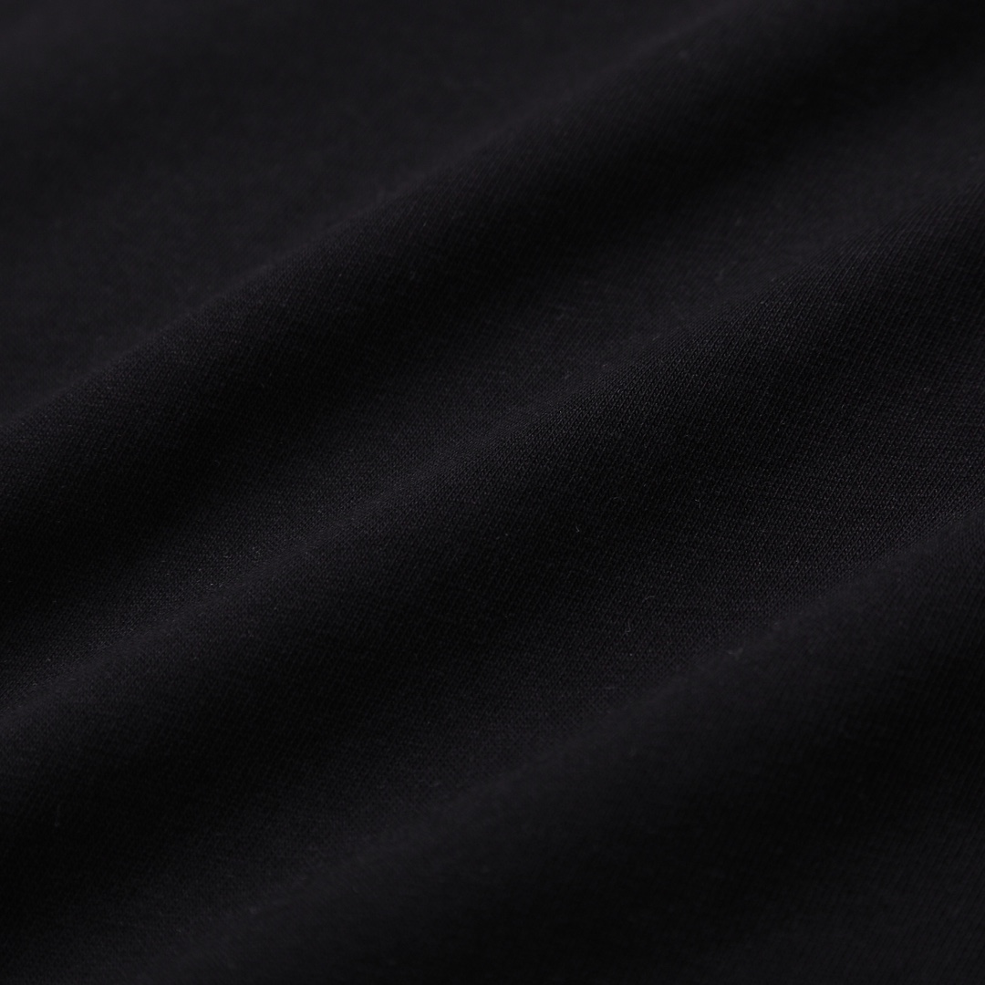 【BALENCIAGA   公式旗艦店】バレンシアガ  Tシャツ ご好評に付き再入荷！