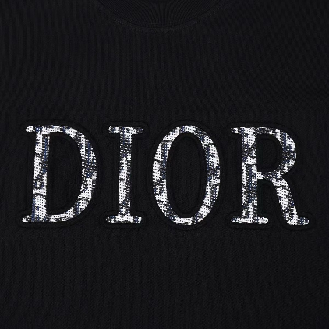 【DIOR 公式旗艦店】ディオール    Tシャツ ご好評に付き再入荷！