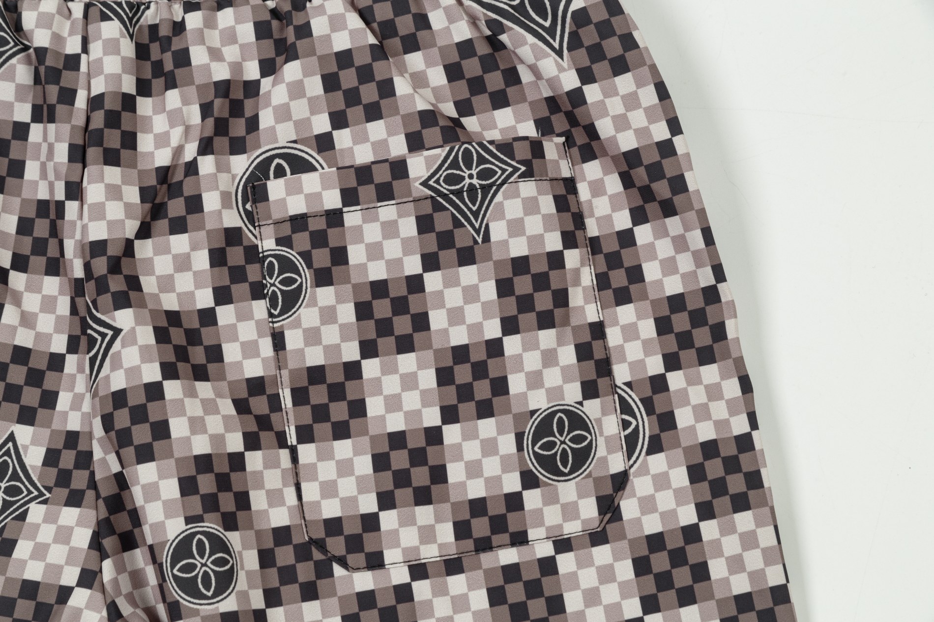 【LOUIS VUITTON  公式旗艦店】ルイヴィトン  ショートパンツ  ご好評に付き再入荷！