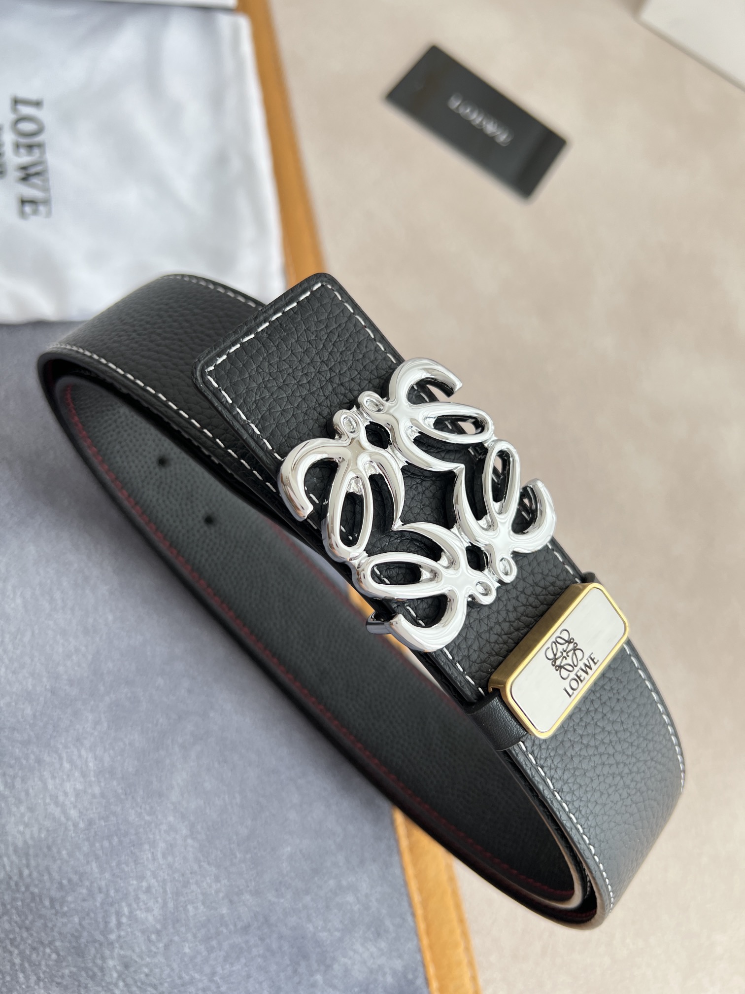 【LOEWE】(ロエベ)3.8cmベルト メンズ