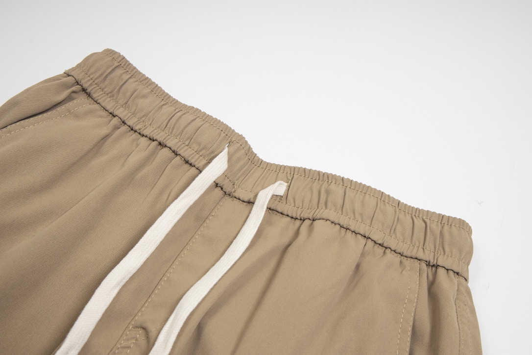 【PRADA  公式旗艦店】 プラダ   ショートパンツ  ご好評に付き再入荷 24624