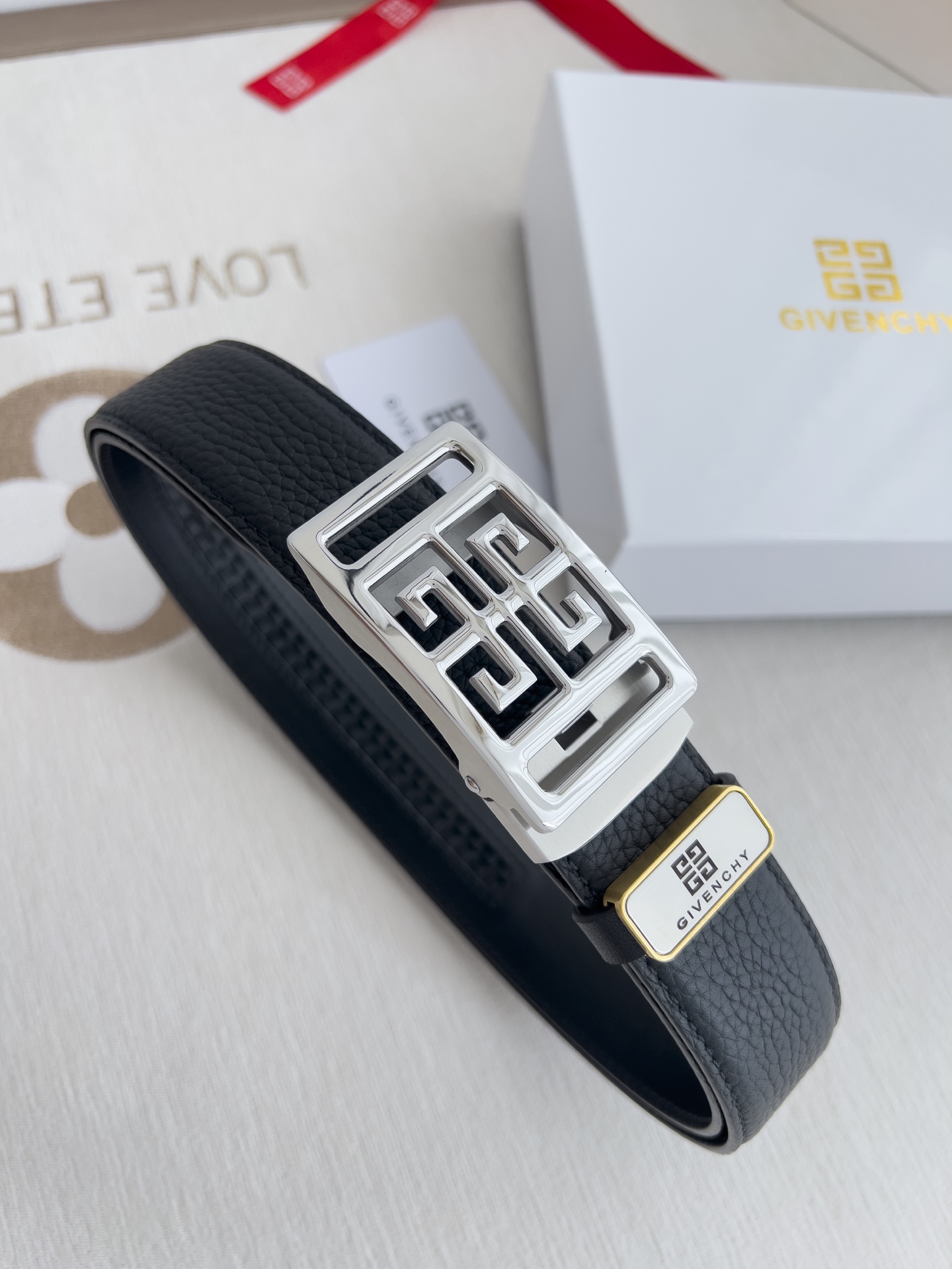 【GIVENCHY】(ジバンシー) 3.5cmベルト メンズ 24706