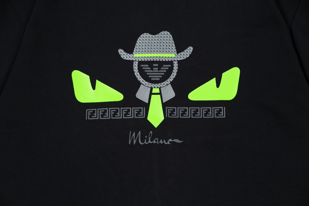 【FENDI 公式旗艦店】フェンディ  Tシャツ ご好評に付き再入荷！