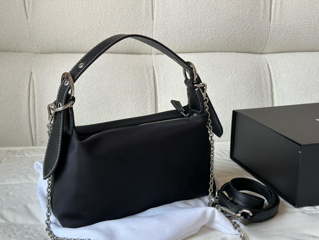【PRADA 公式旗艦店】プラダ  ハンドバッグ 当日出荷 好評に付き再入荷！27*14CM