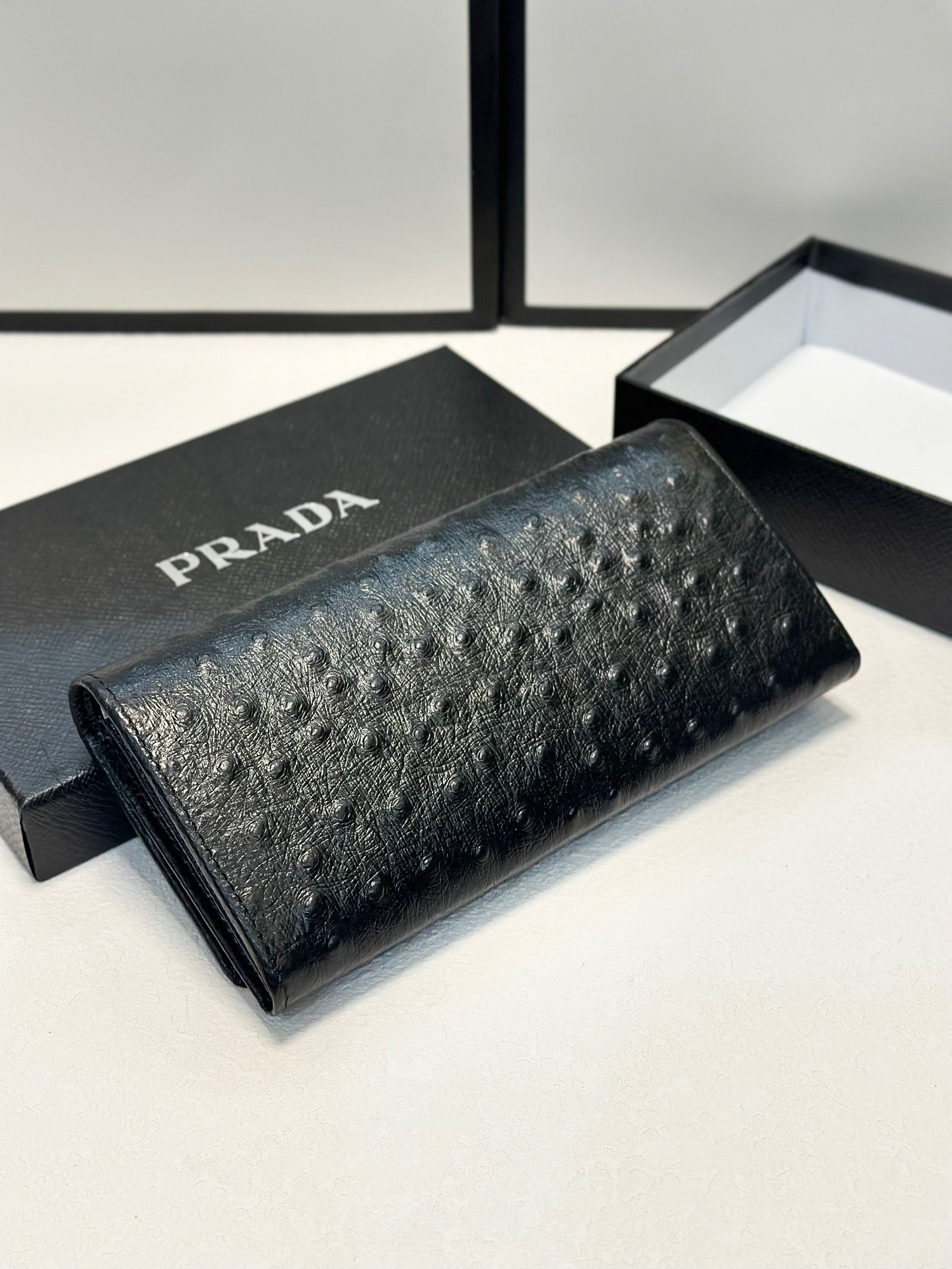 【PRADA 公式旗艦店】プラダ  財布 当日出荷 好評に付き再入荷！19*10CM