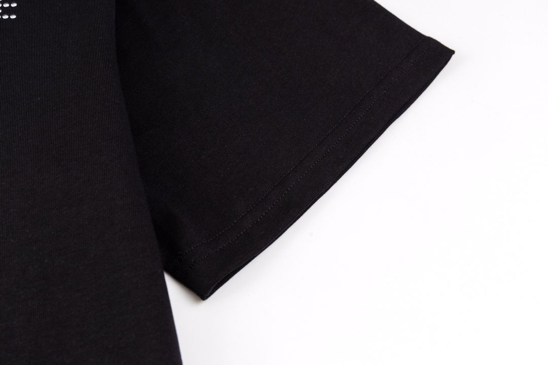 【CELINE 公式旗艦店】セリーヌ   Tシャツ ご好評に付き再入荷！