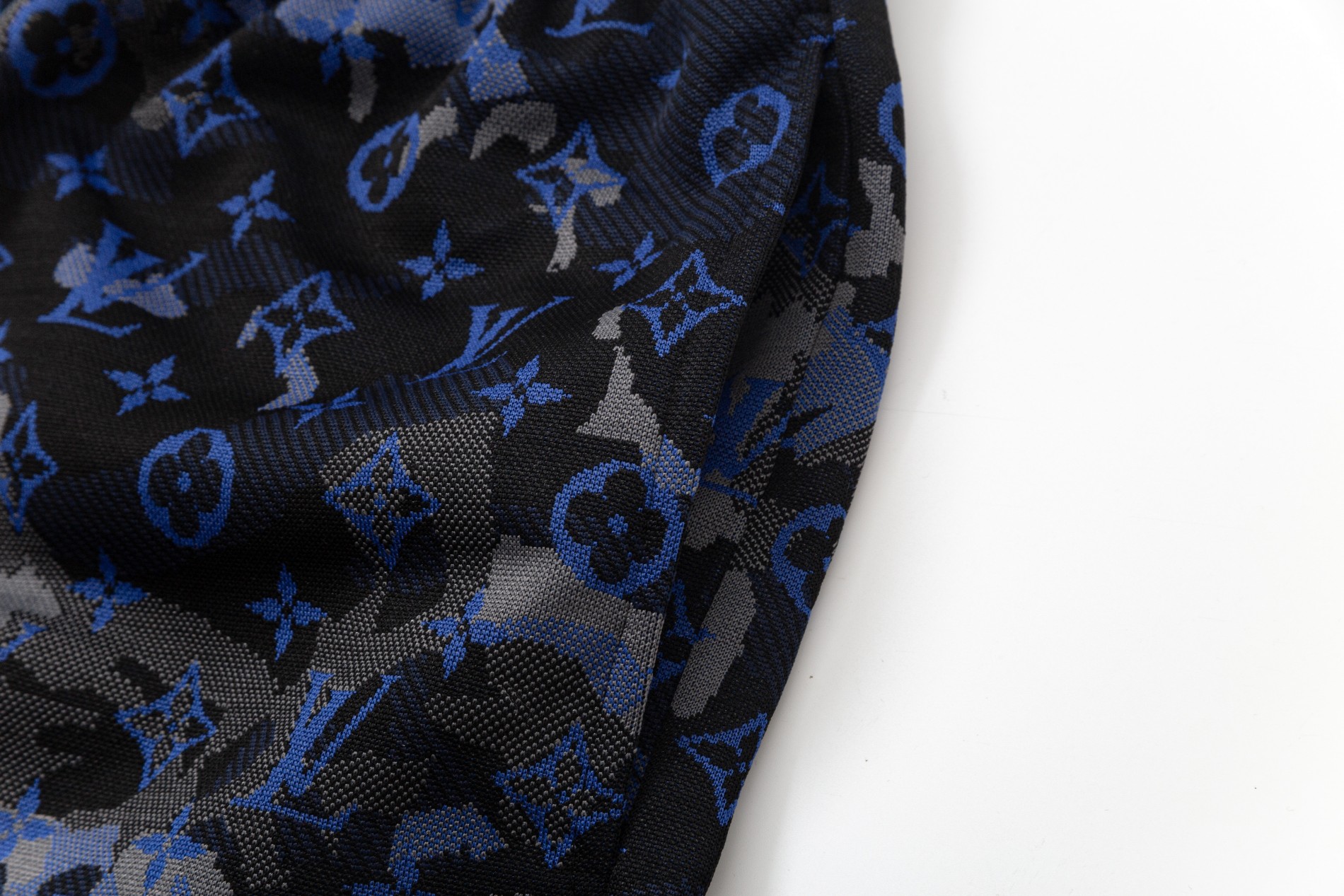 【LOUIS VUITTON 公式旗艦店】ルイヴィトン  ショートパンツご好評に付き再入荷！